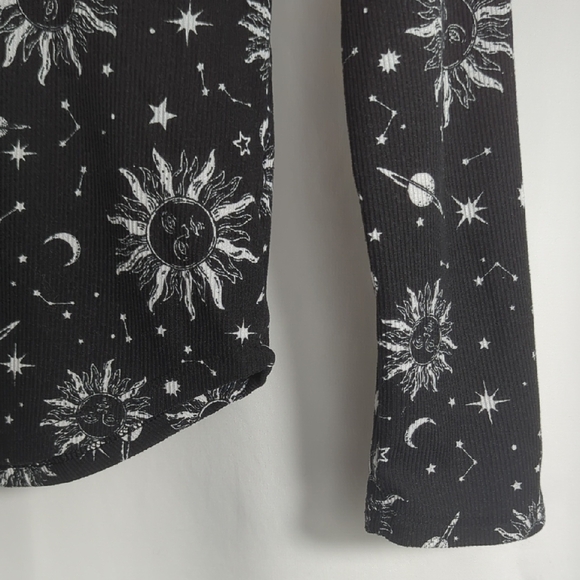 NoBo Black Sun Moon Celestial Fitted Ribbed Top Juniors Large 11-13 Whimsigoth - Picture 8 of 15